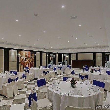 Vista Park Hotel Gurgaon Nhà hàng bức ảnh