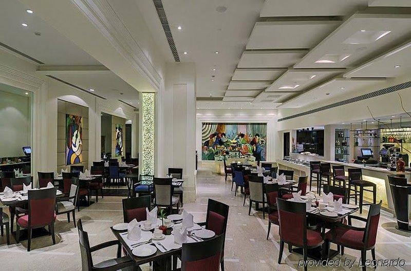 Vista Park Hotel Gurgaon Nhà hàng bức ảnh