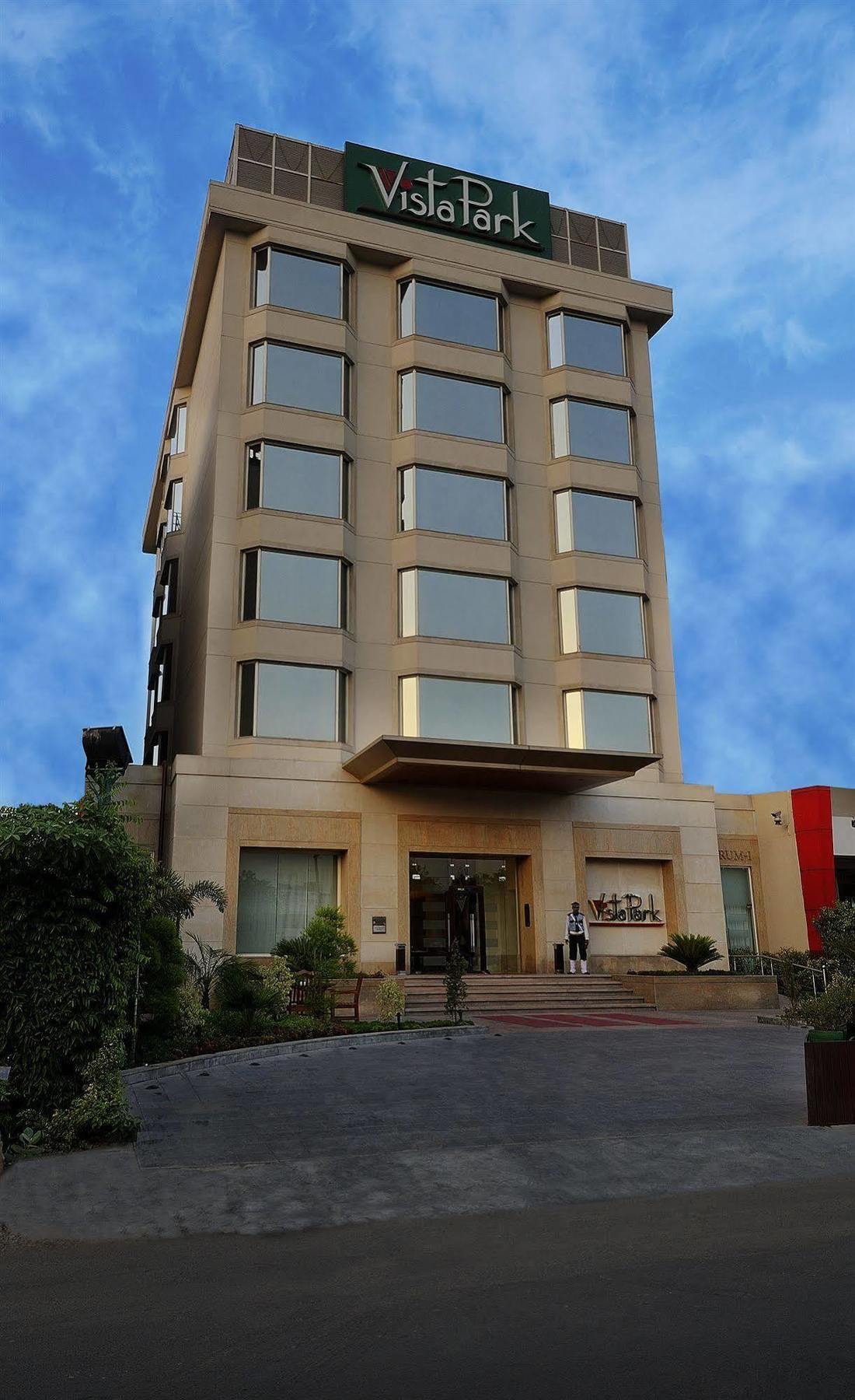 Vista Park Hotel Gurgaon Ngoại thất bức ảnh